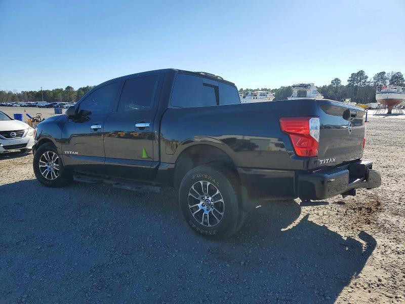 2021 Nissan Titan sv
