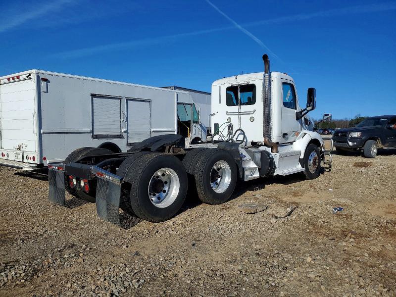 2016 Pntw 579-Semi Truck