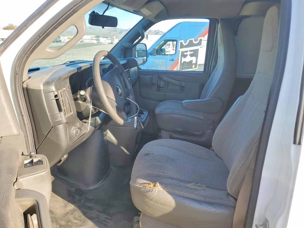 2018 Chevrolet Express 2500 Delivery Van