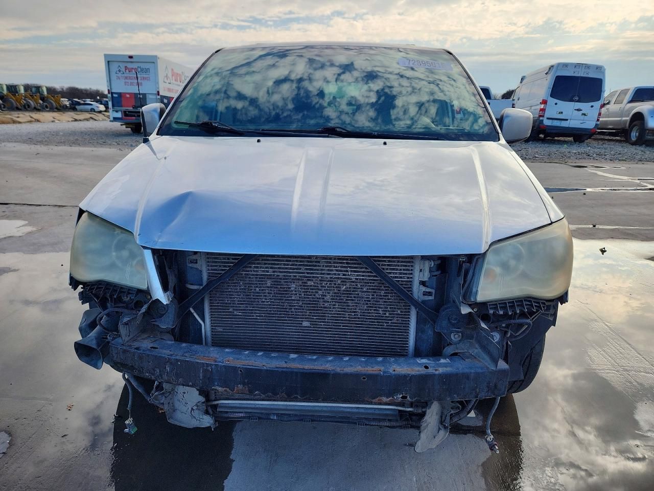 2012 Chrysler Town & Country Touring