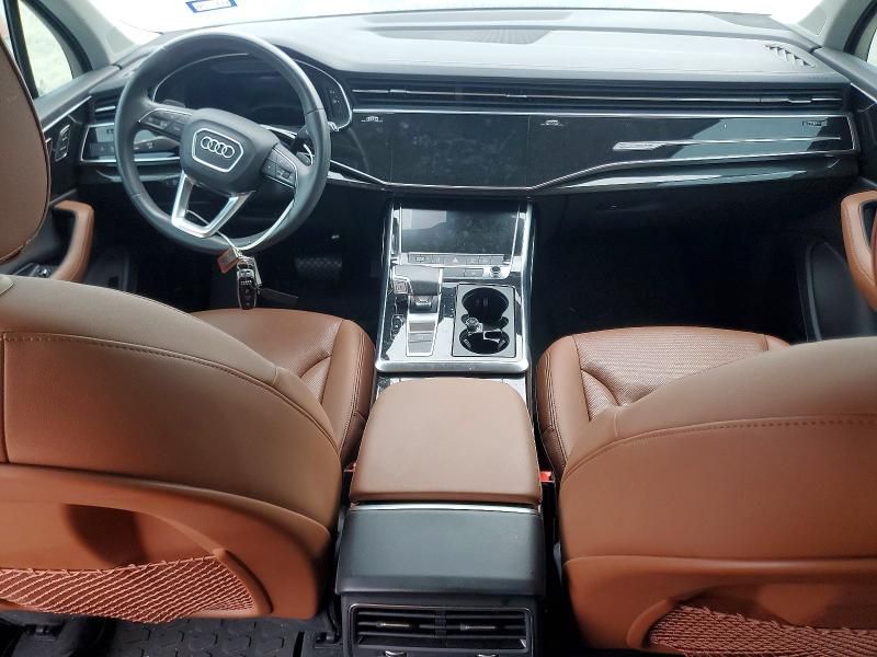 2023 Audi Q7 Premium Plus