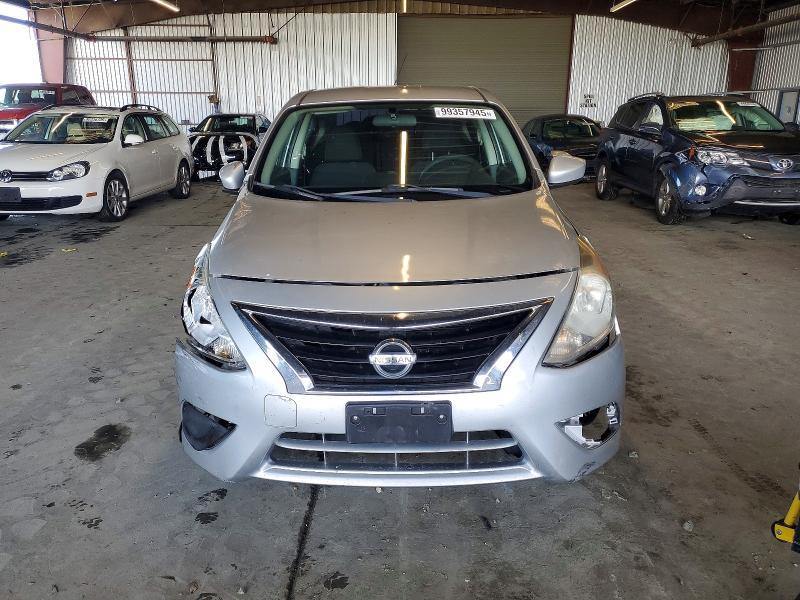2016 Nissan Versa 1.6 sv