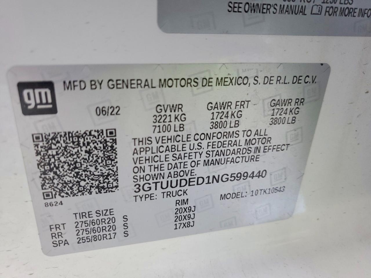 2022 GMC Sierra K1500 slt