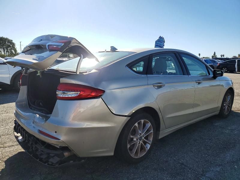 2019 Ford Fusion se