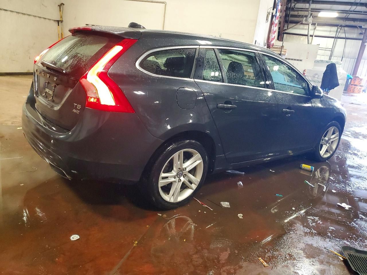 2015 Volvo V60 Platinum
