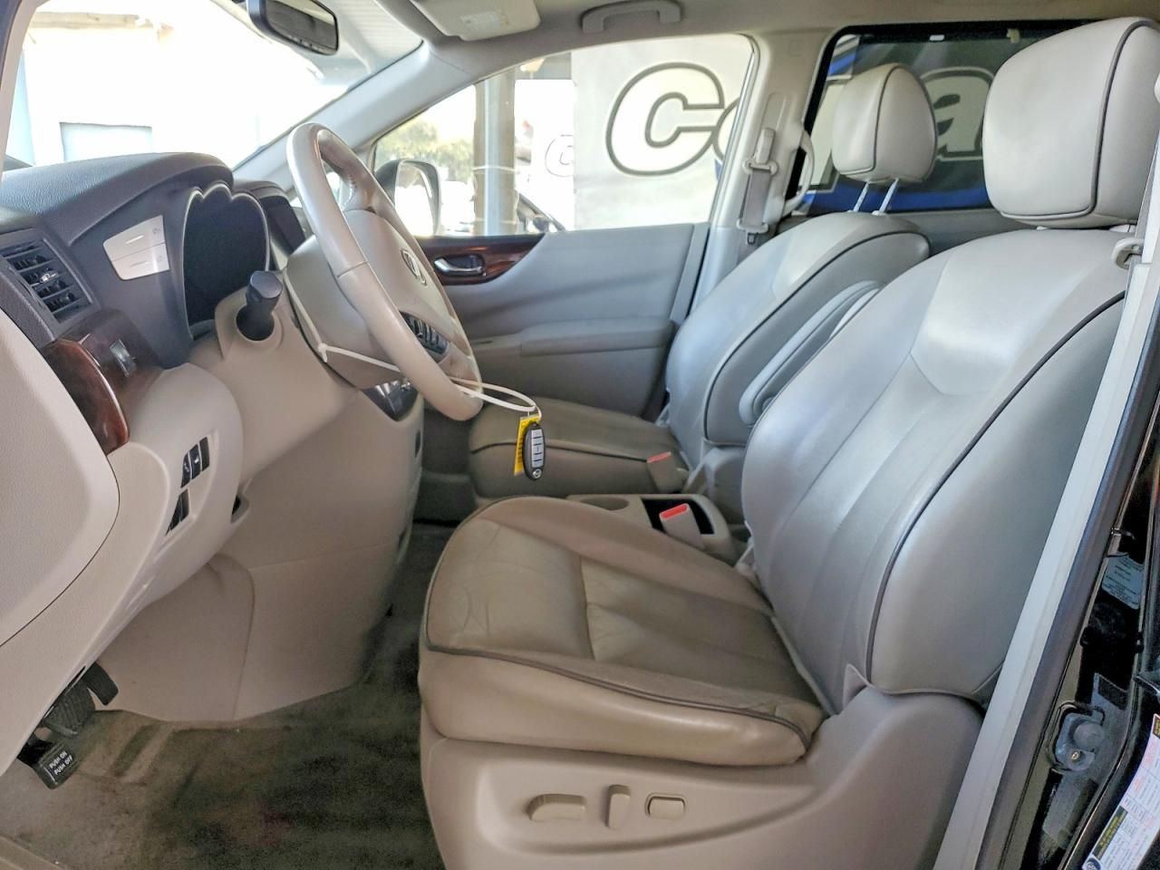 2013 Nissan Quest s