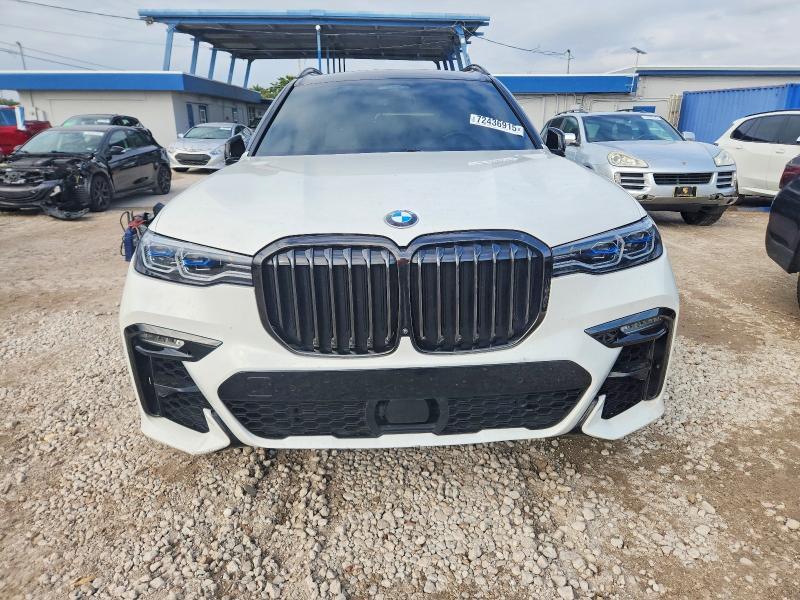 2021 BMW X7 M50i