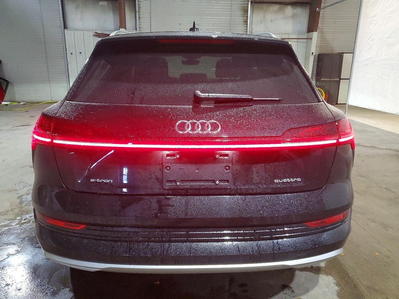 2023 Audi E-tron Premium Plus