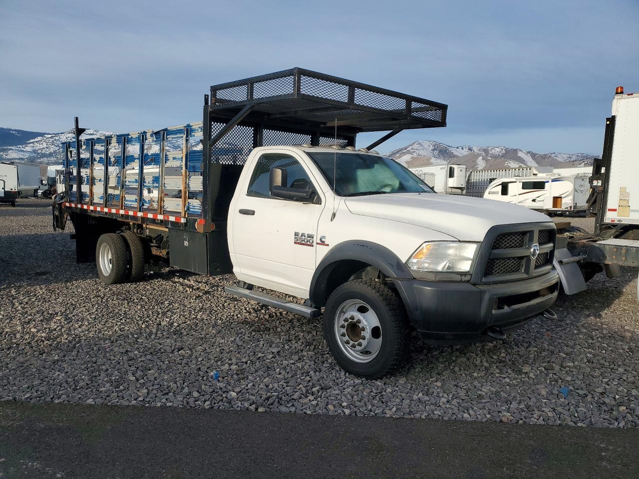 2015 Dodge RAM 5500 Flatbed Truck