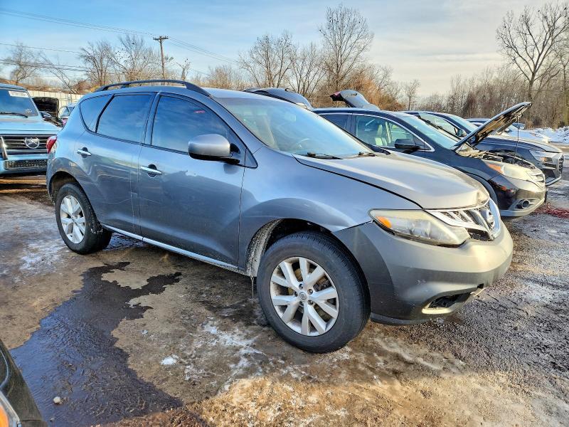 2014 Niss Murano sv