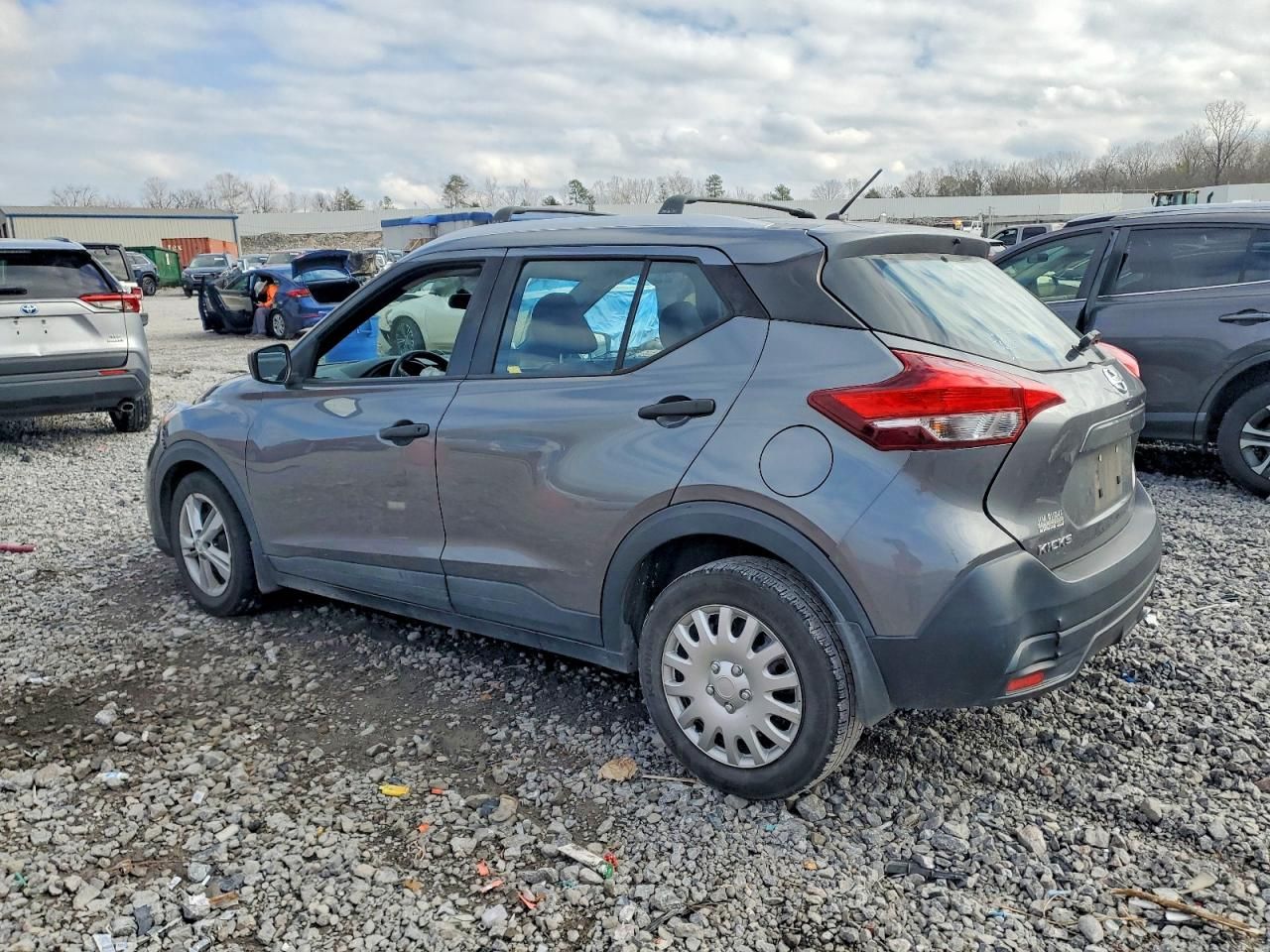 2018 Nissan Kicks s