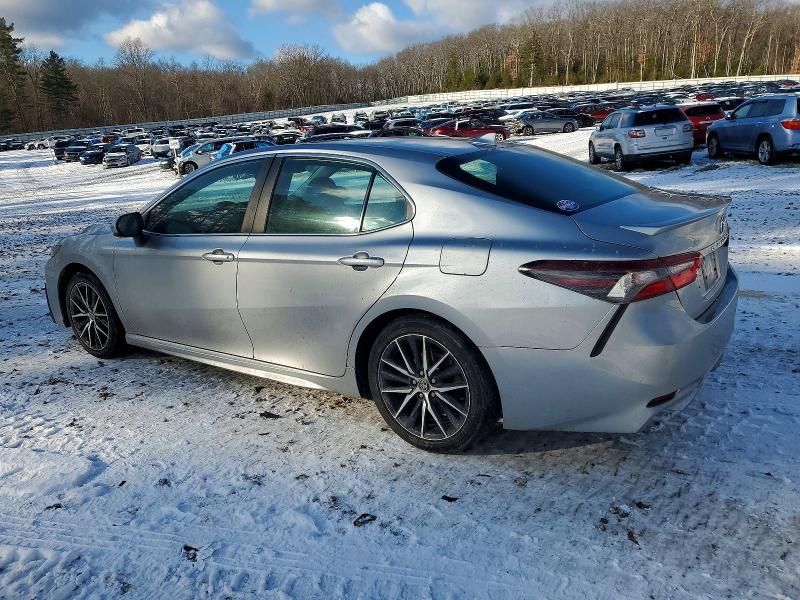 2021 Toyota Camry se