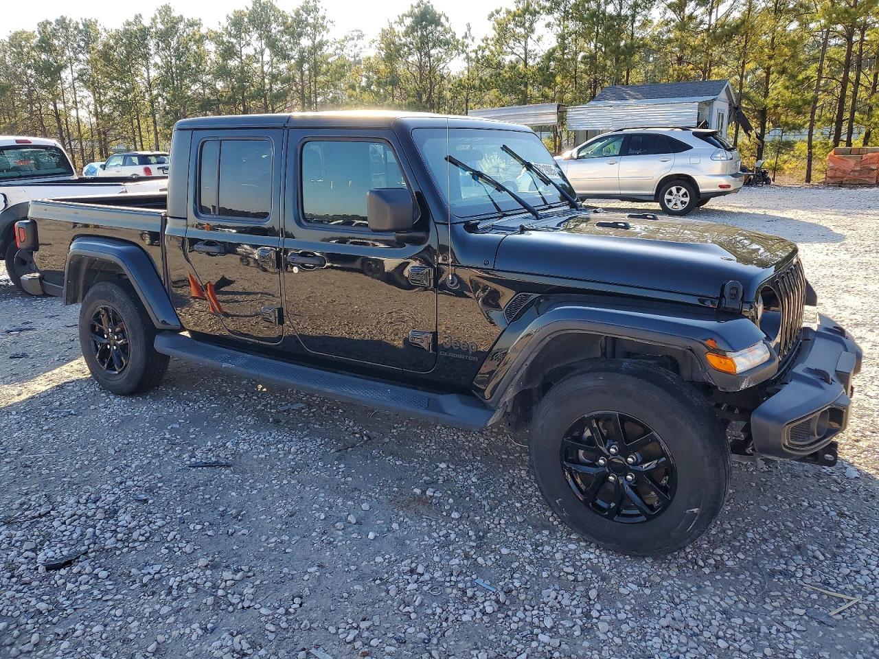 2022 Jeep Gladiator Sport