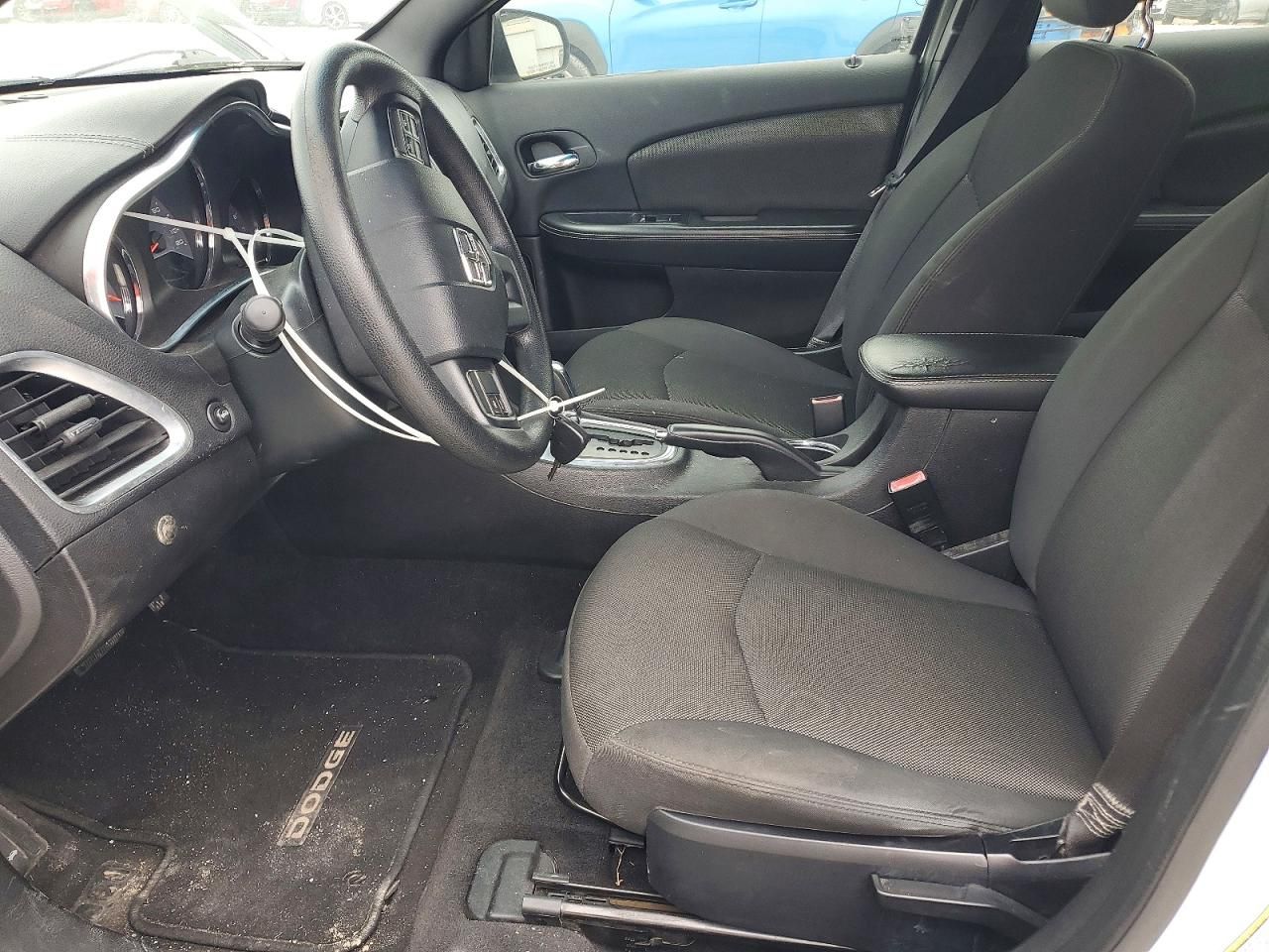 2014 Dodge Avenger se