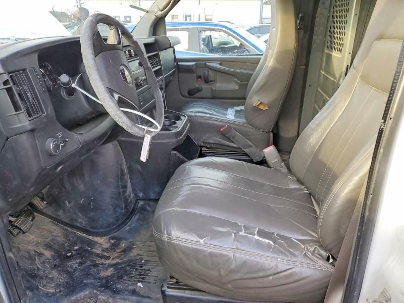 2011 Chevrolet Express 2500 Utility / Service van