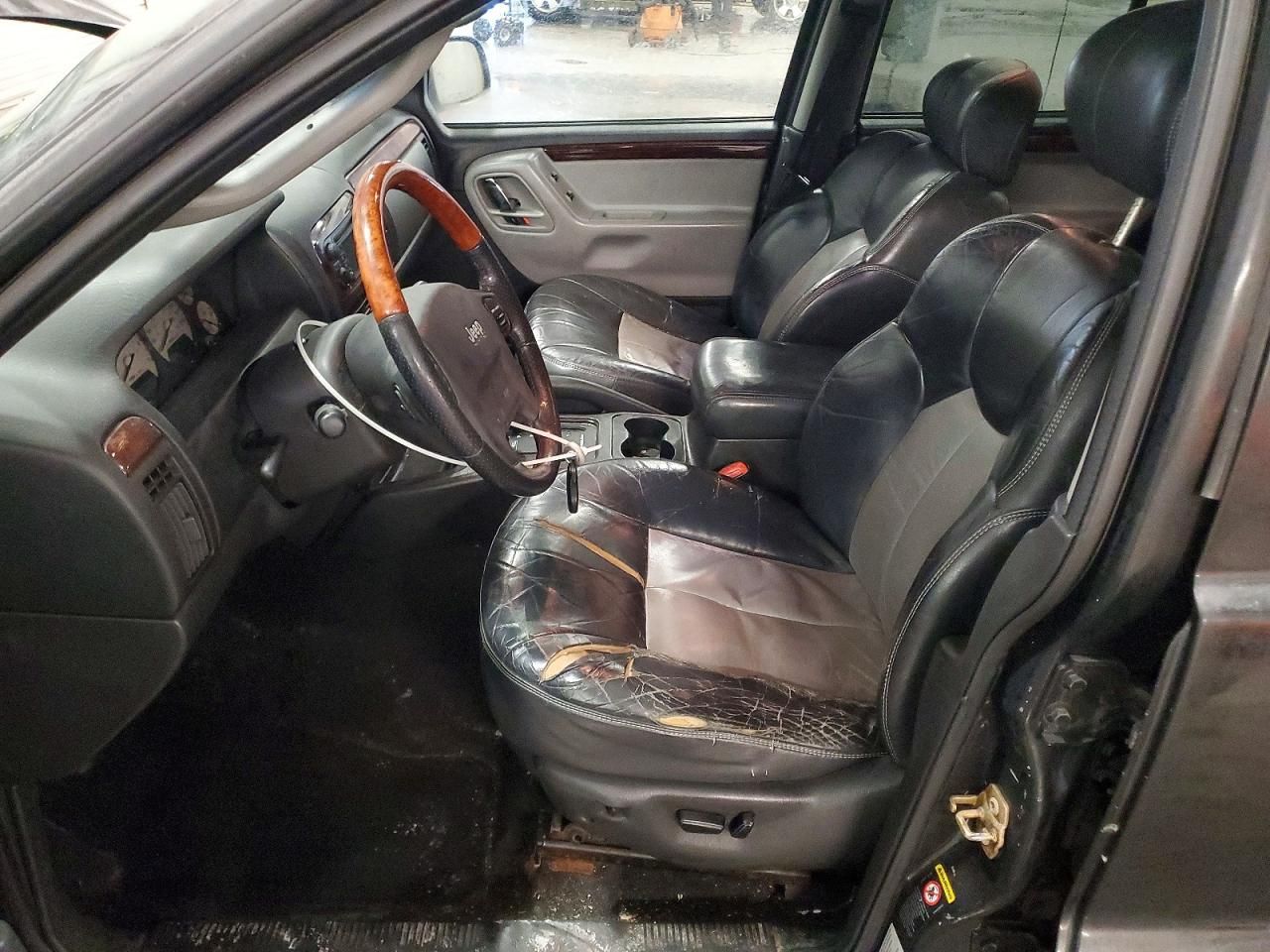 2004 Jeep Grand Cherokee Overland