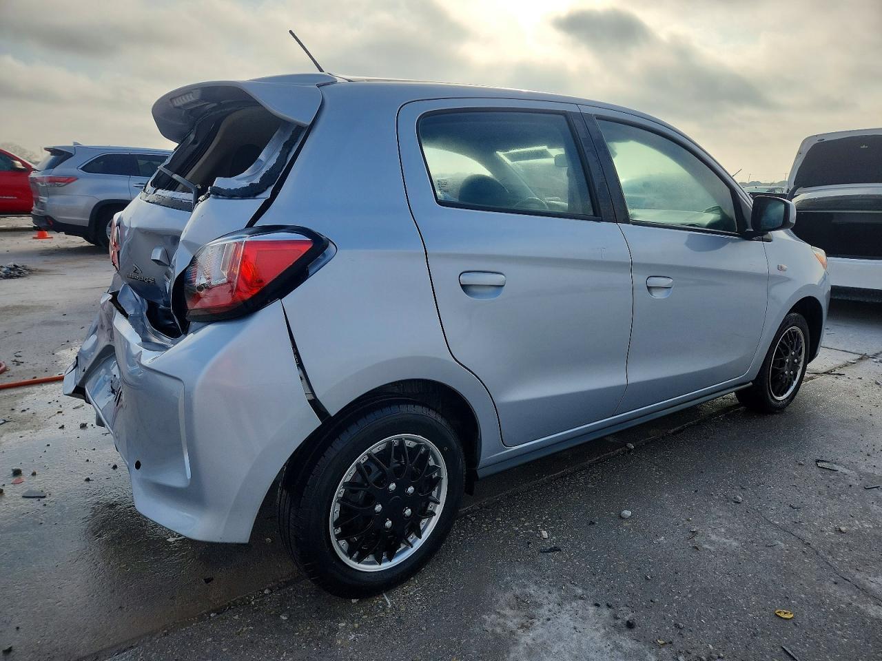 2021 Mitsubishi Mirage es