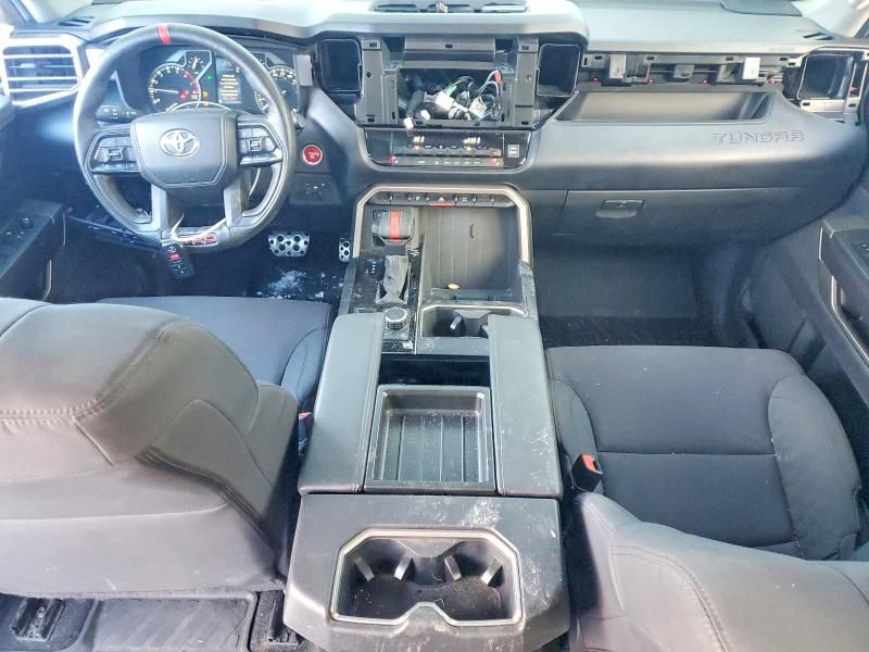 2022 Toyota Tundra Crewmax SR5