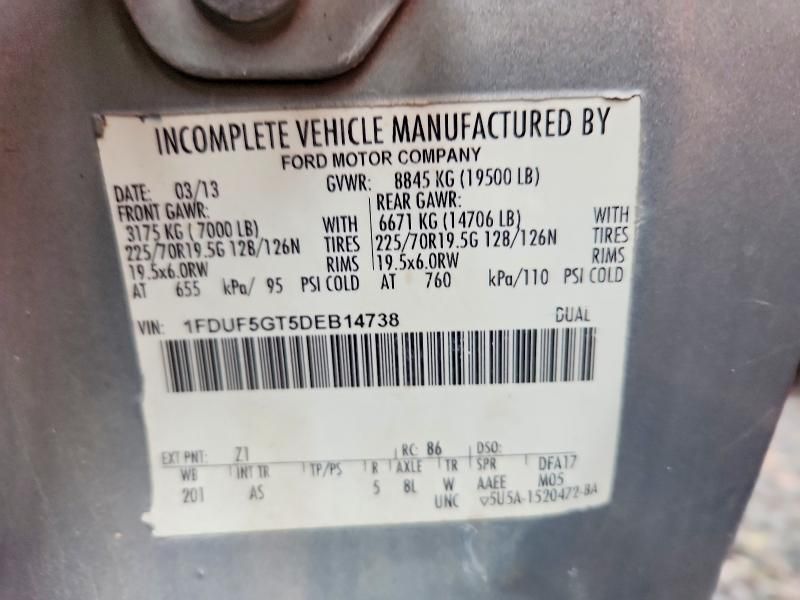 2013 Ford F550 Super Duty box Truck