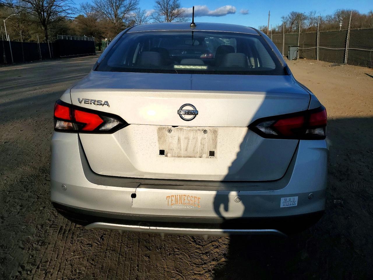 2020 Nissan Versa s