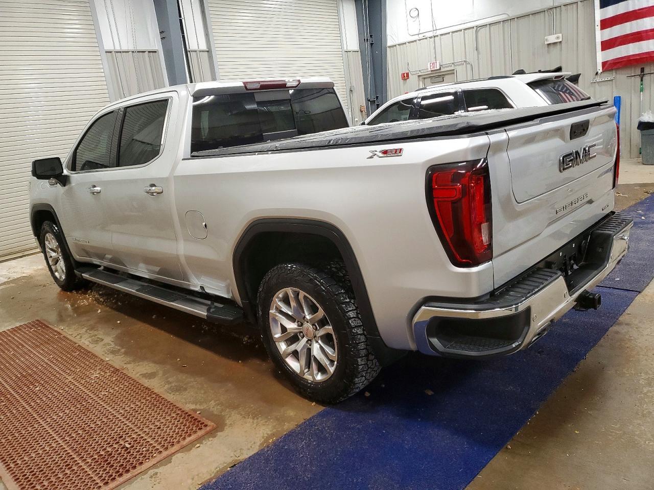 2021 GMC Sierra K1500 SLT