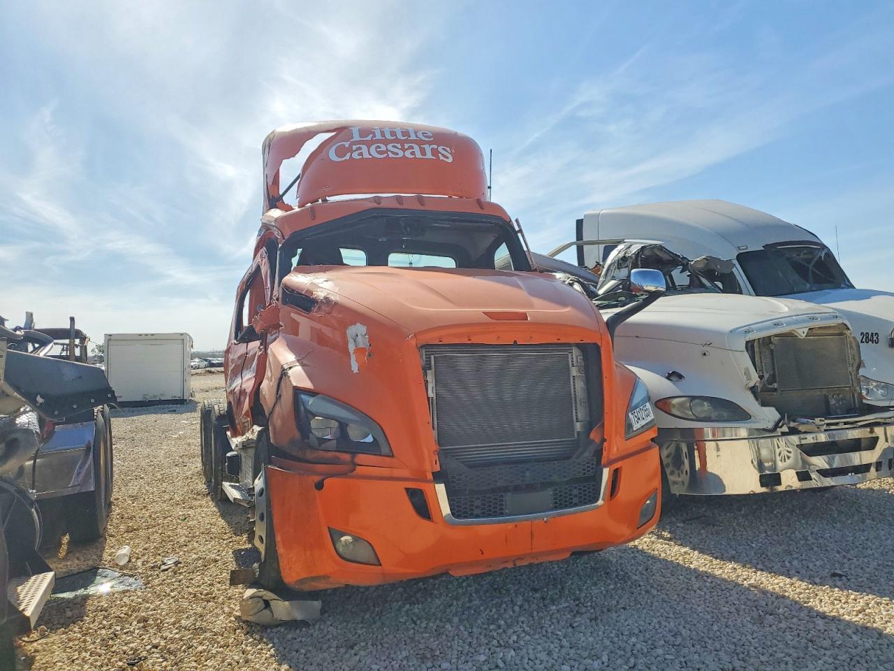 2020 Freightliner Cascadia 116 Semi Truck