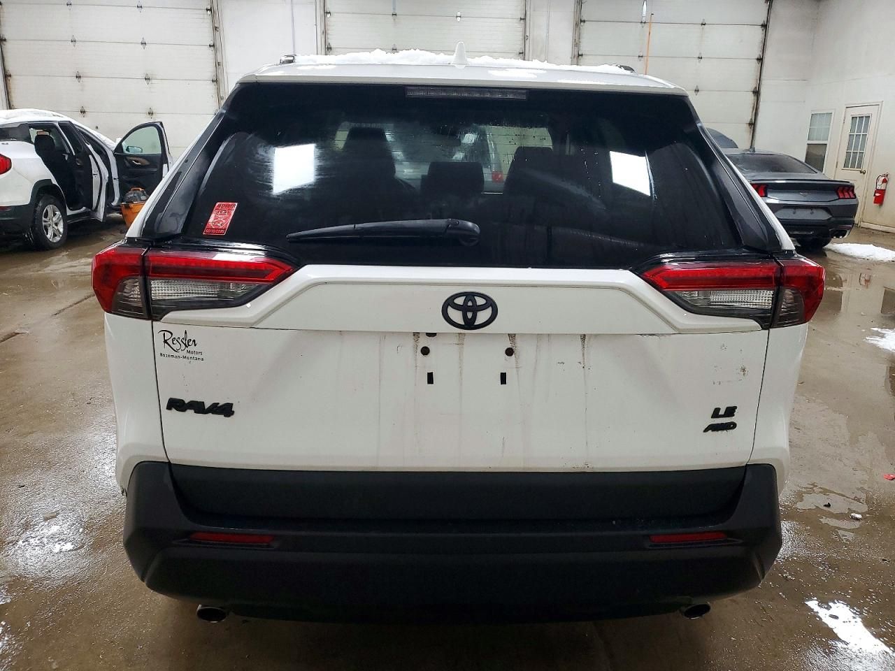 2020 Toyota Rav4 le