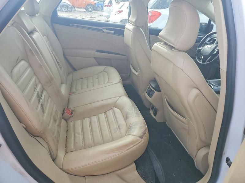 2016 Ford Fusion se Phev