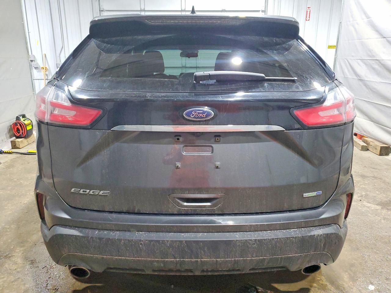 2020 Ford Edge se