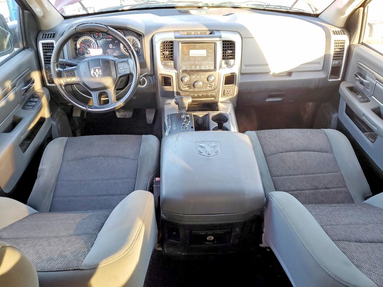 2013 Dodge RAM 1500 SLT