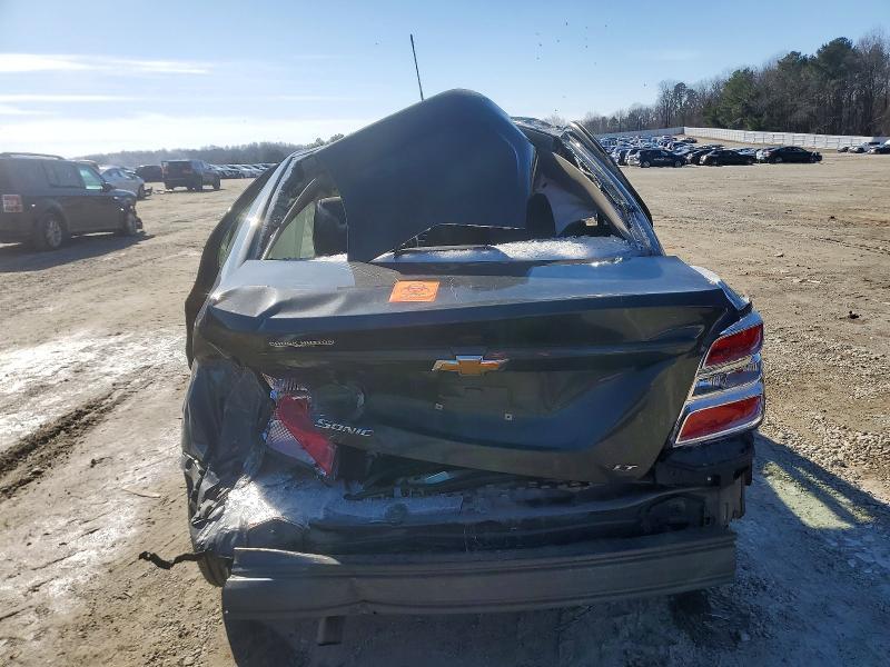 2020 Chevrolet Sonic lt