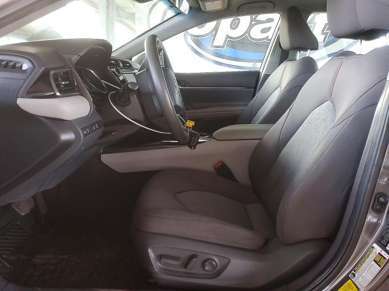 2020 Toyota Camry le