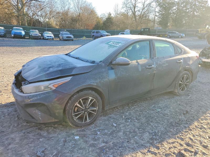 2022 KIA Forte fe