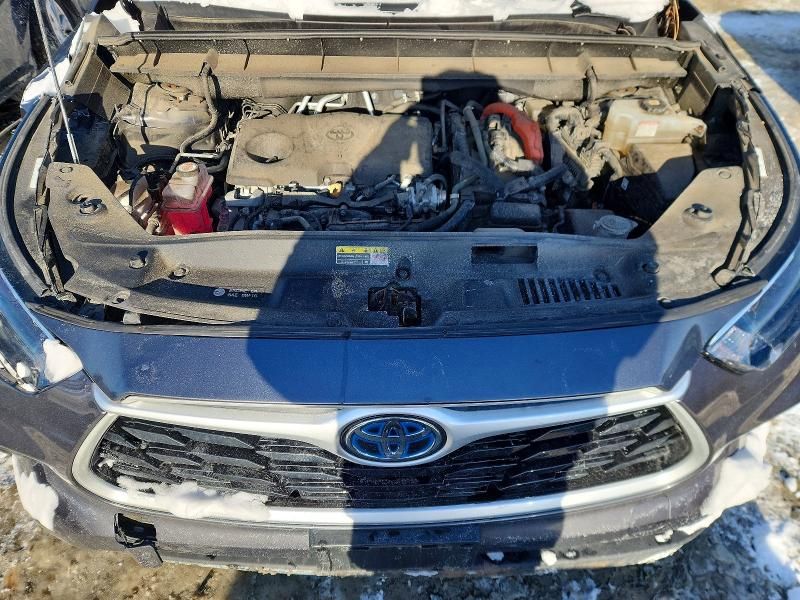 2022 Toyota Highlander Hybrid xle