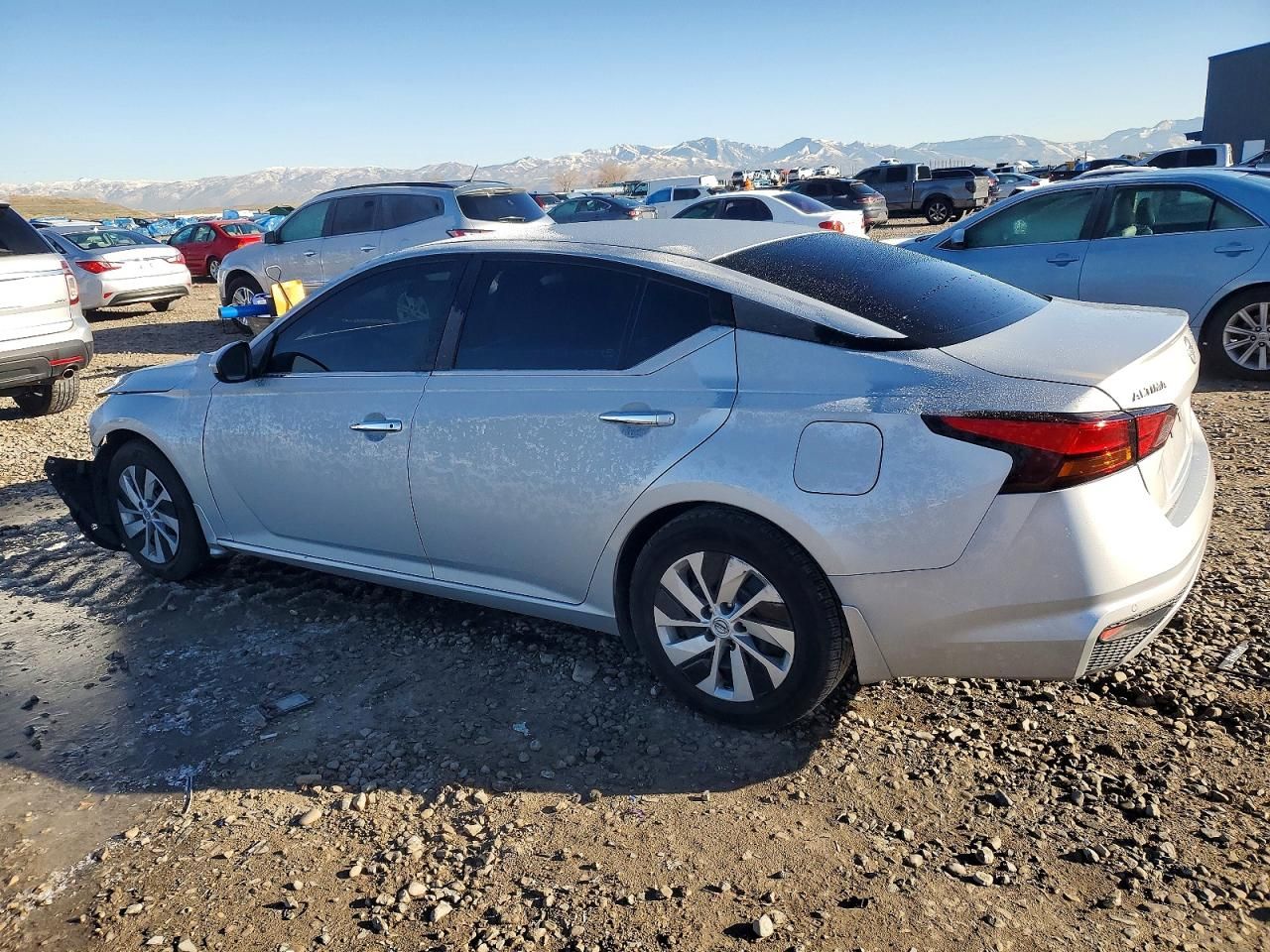 2023 Nissan Altima s