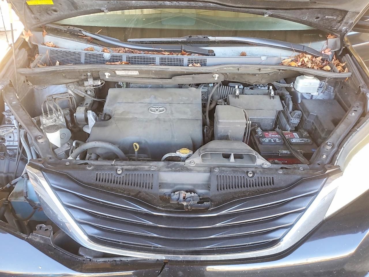 2013 Toyota Sienna le