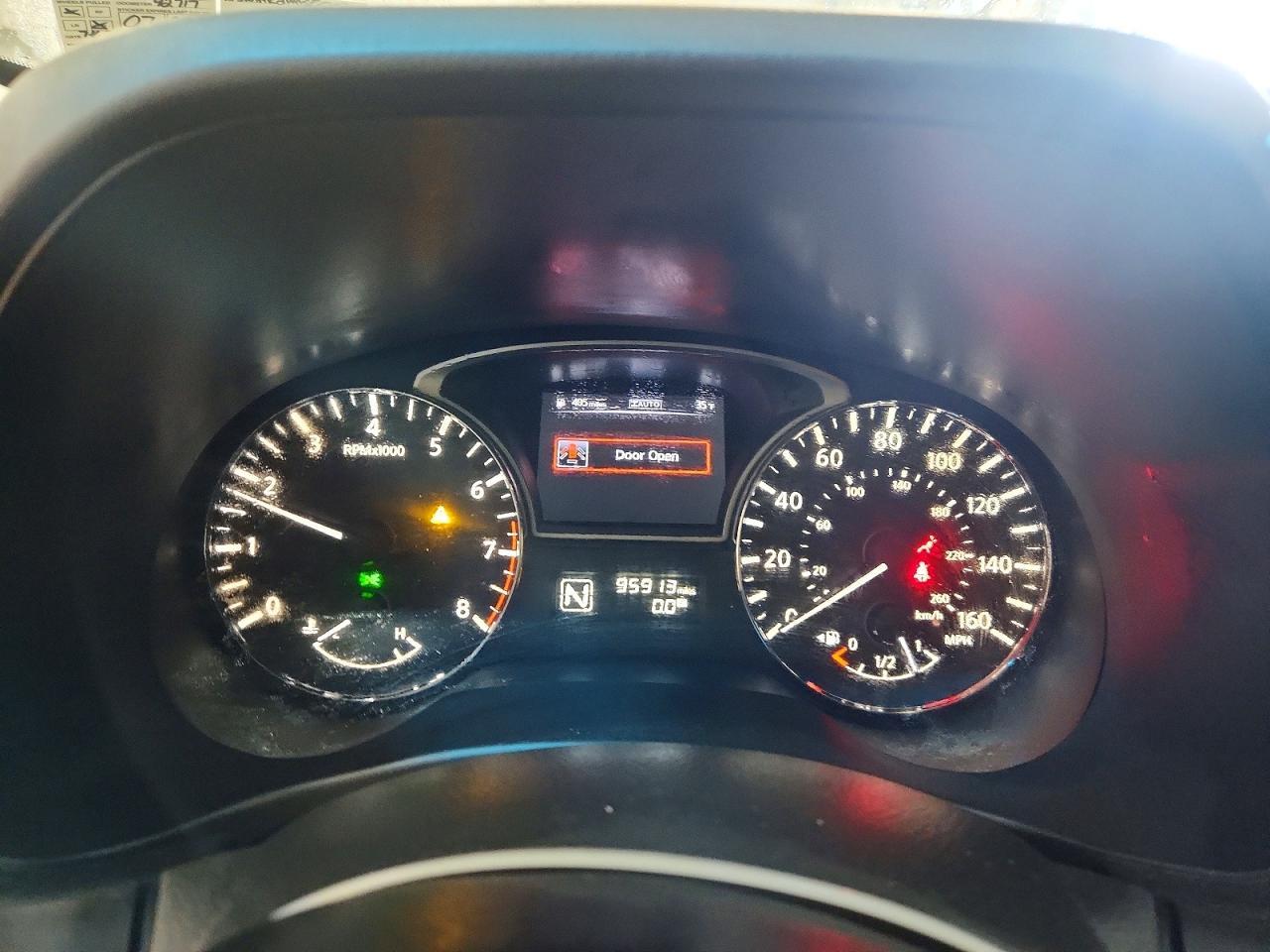 2014 Nissan Pathfinder s