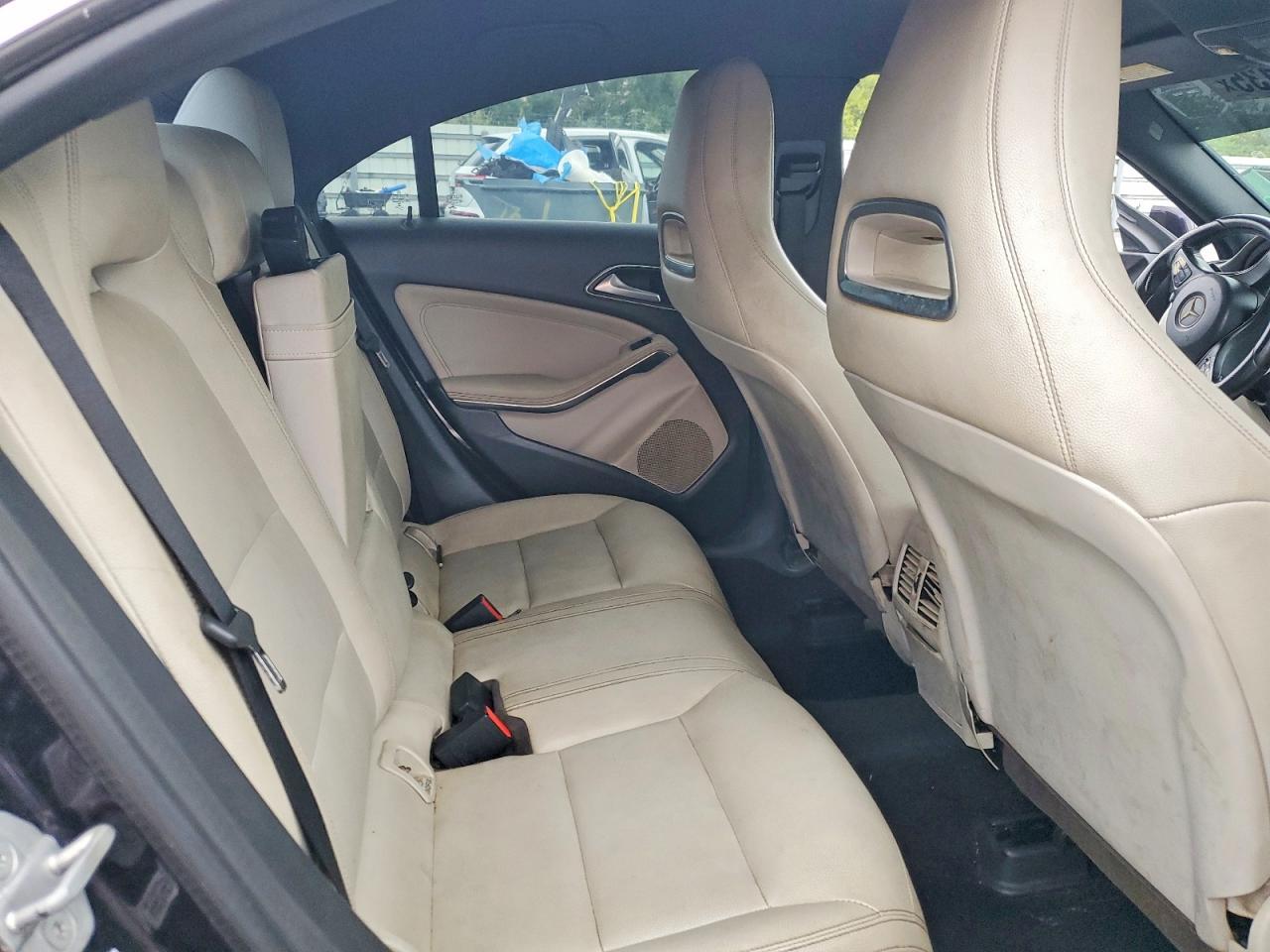 2015 Mercedes-Benz Cla 250