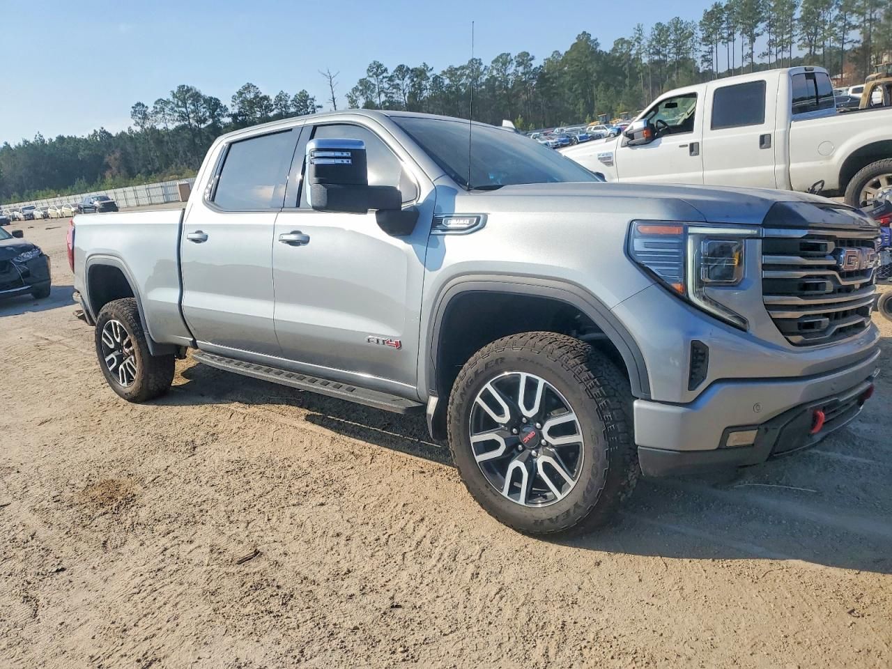 2025 GMC Sierra K1500 AT4