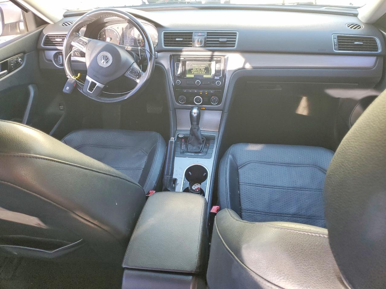 2014 Volkswagen Passat se