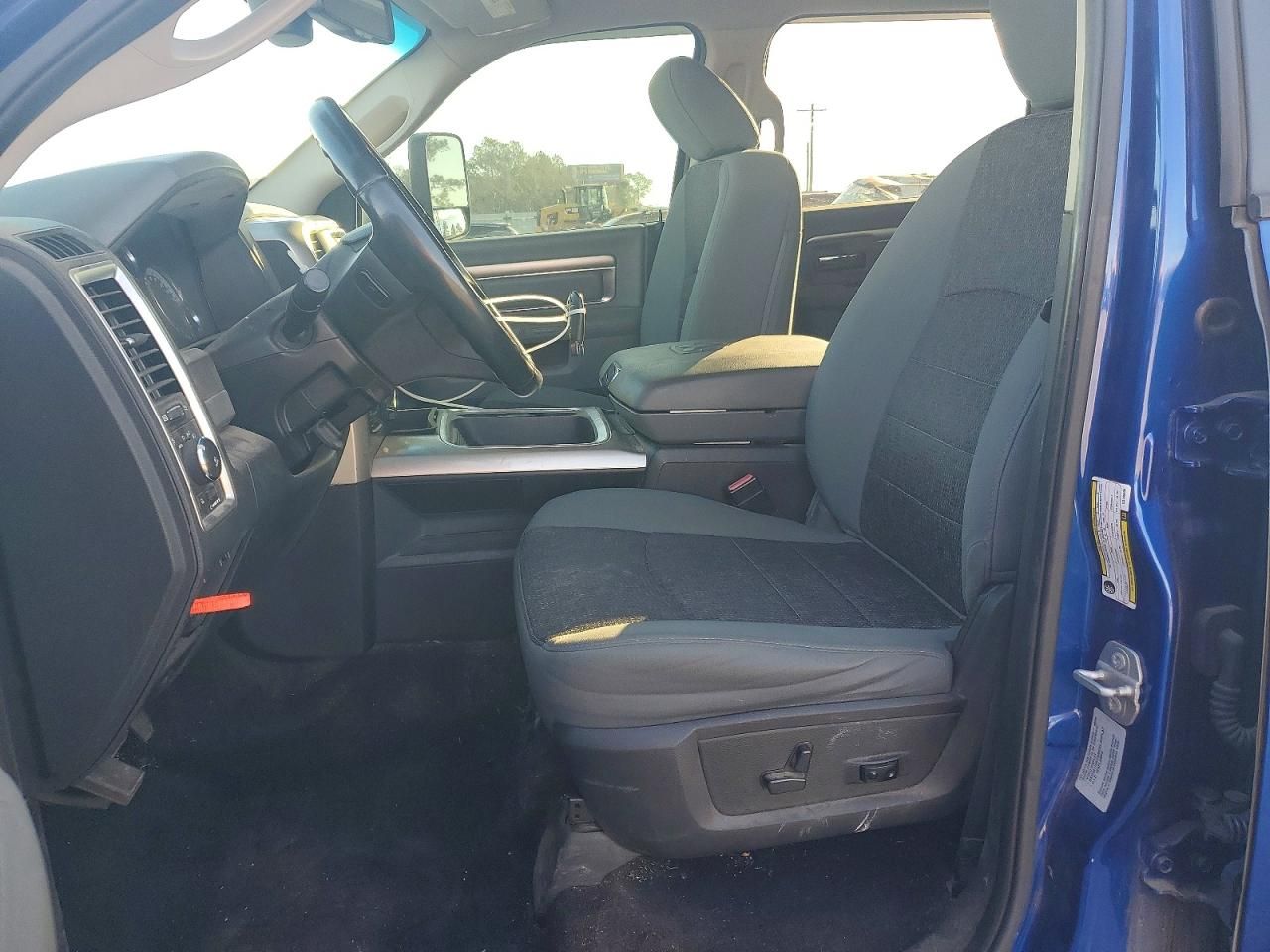 2016 Dodge Ram 1500 slt