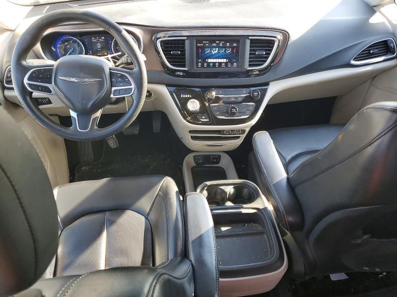 2021 Chrysler Voyager lxi