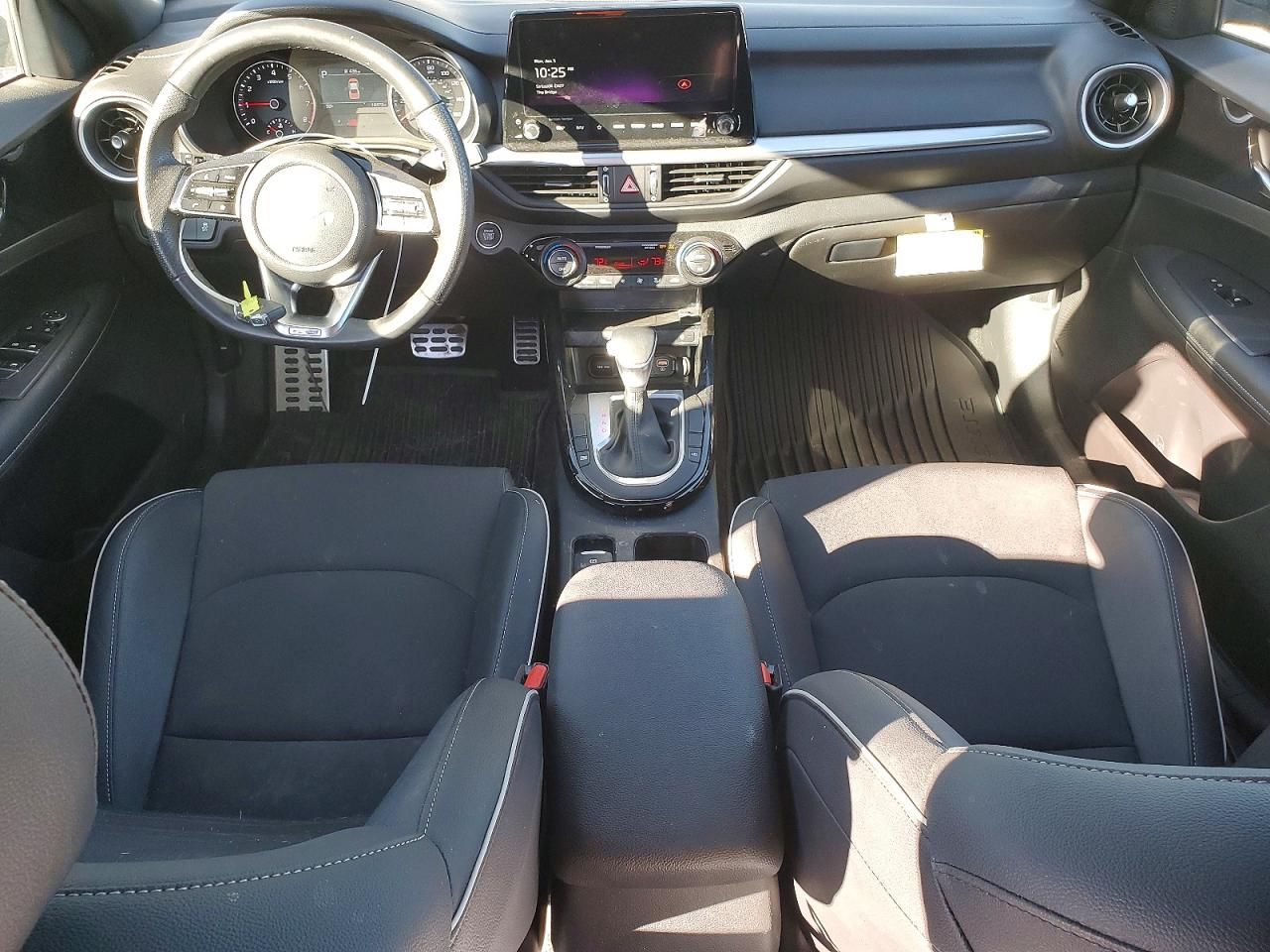 2024 KIA Forte gt Line