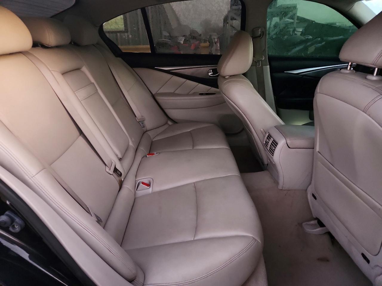 2014 Infinity Q50 Base