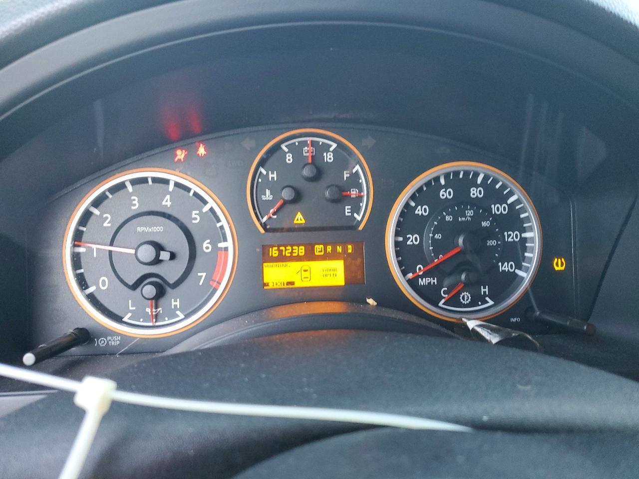 2008 Nissan Armada se