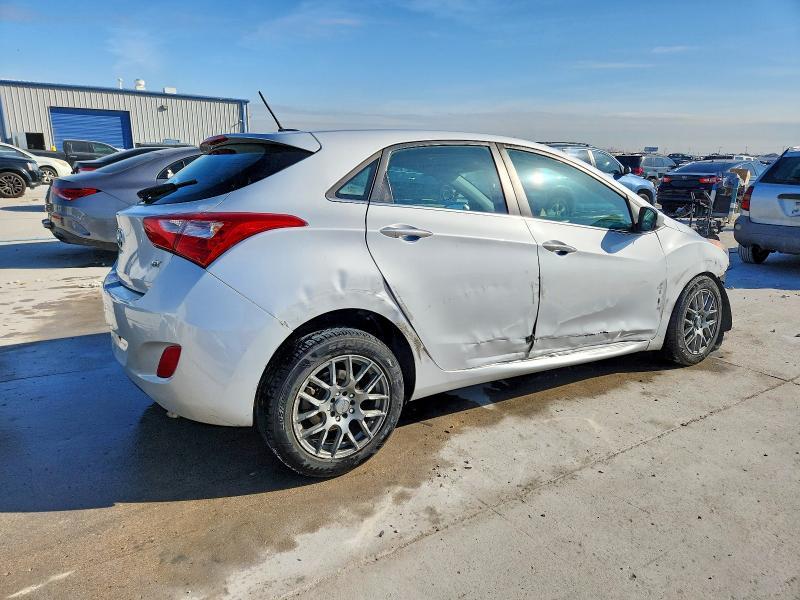2017 Hyundai Elantra gt Base