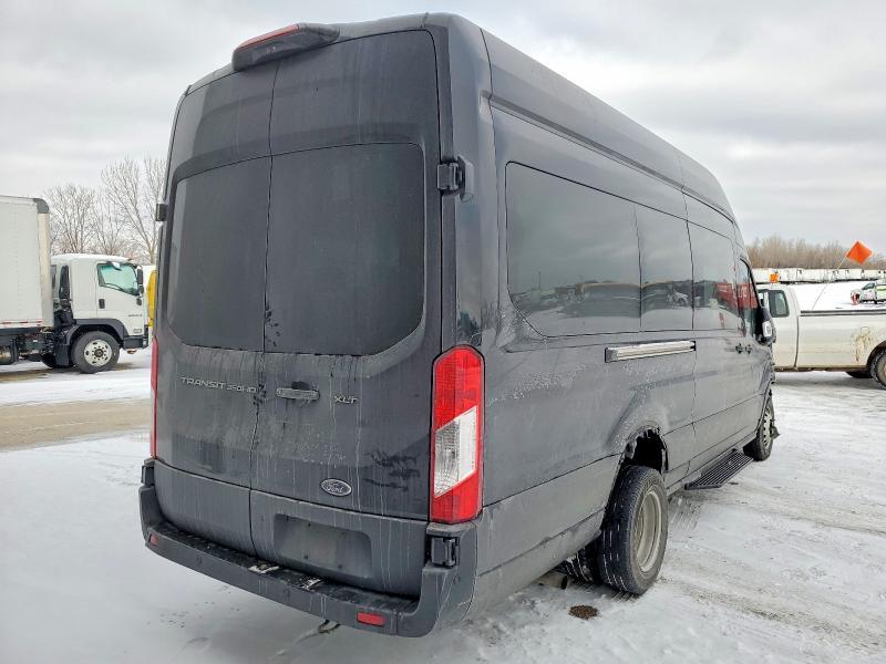 2023 Ford Transit Pass