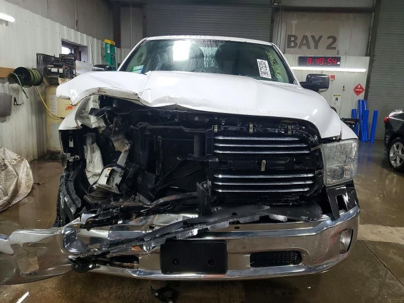 2015 Dodge Ram 1500 slt