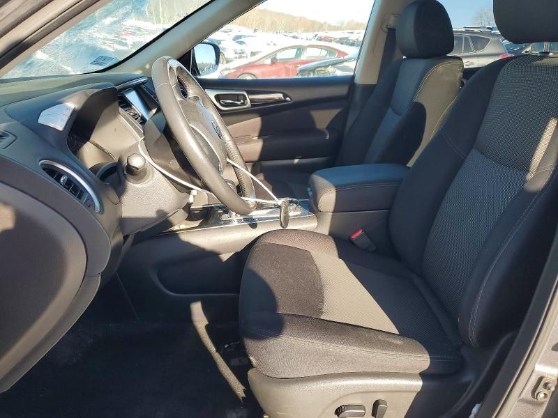 2017 Nissan Pathfinder s