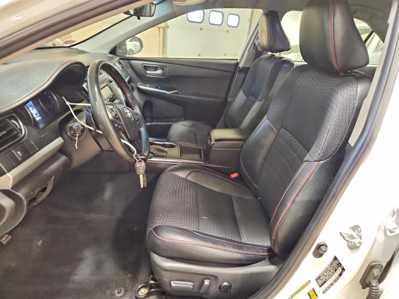 2015 Toyota Camry le